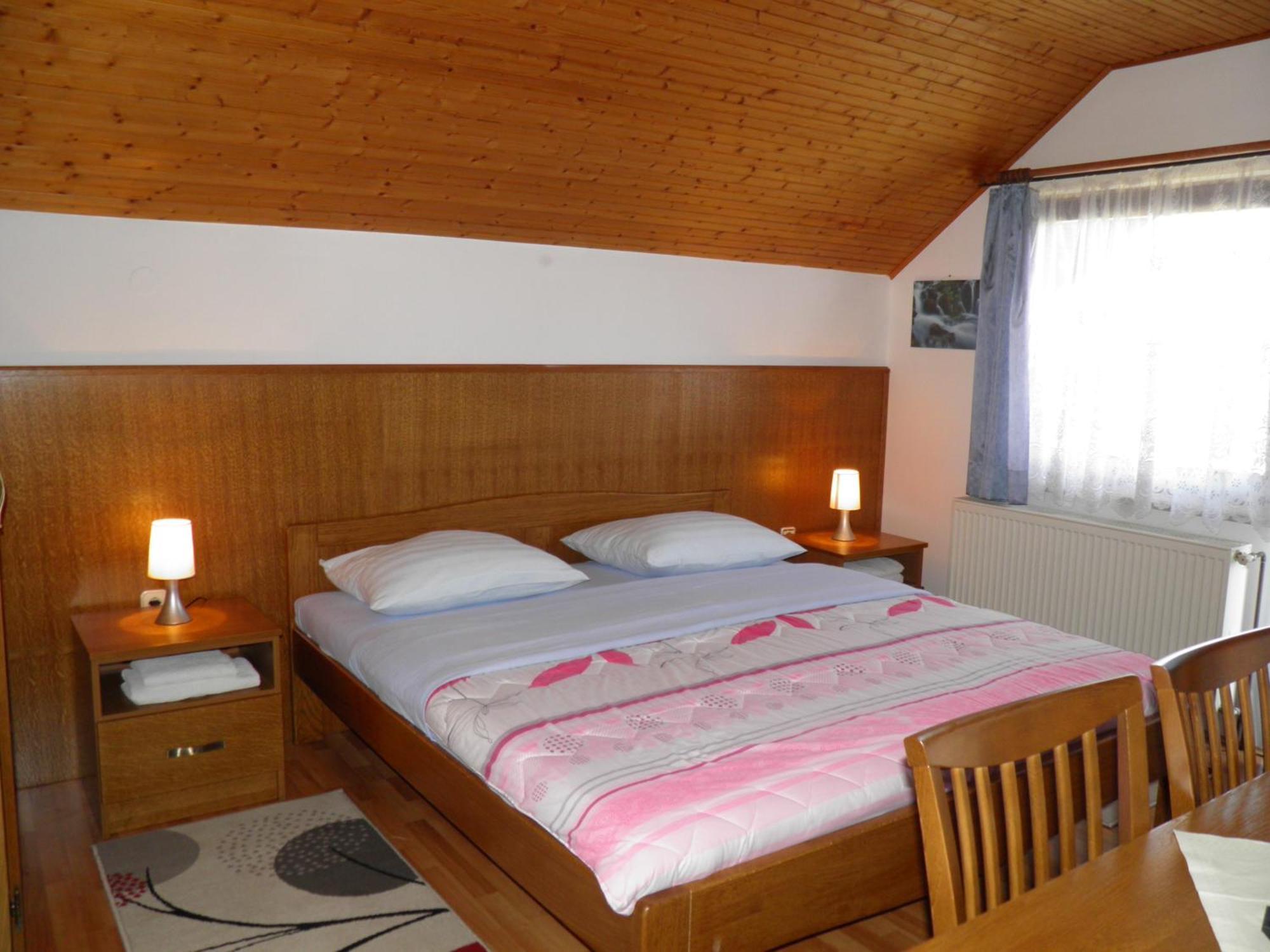 House Janja Plitvice Hotel Seliste Dreznicko Room photo