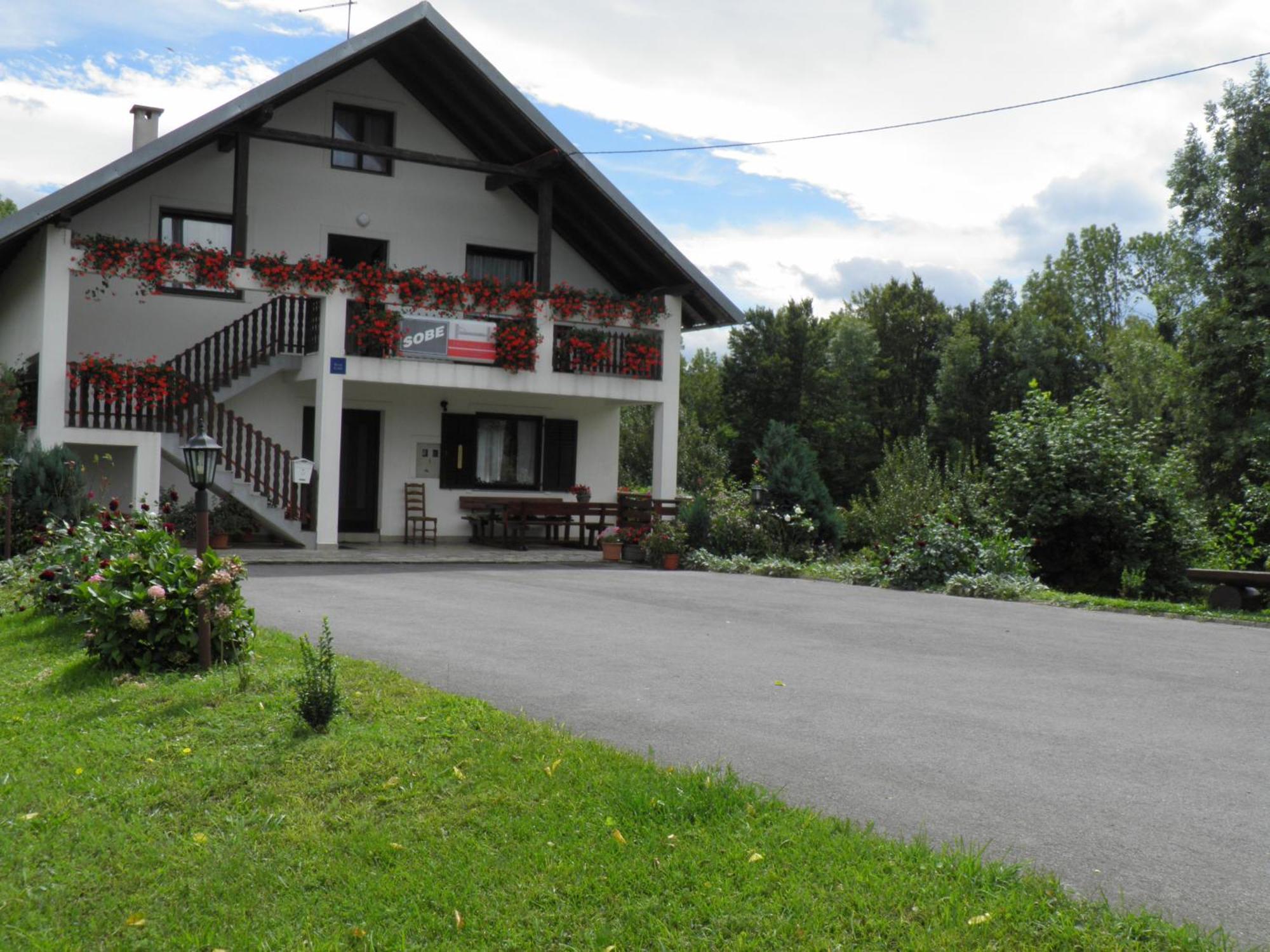 House Janja Plitvice Hotel Seliste Dreznicko Exterior photo
